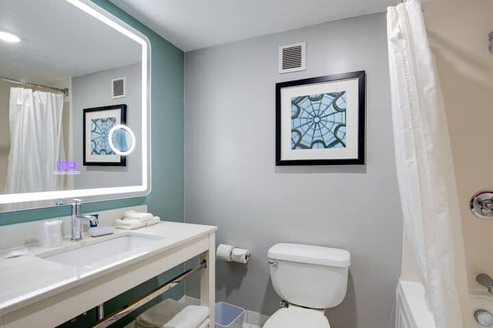Room 15 of 35